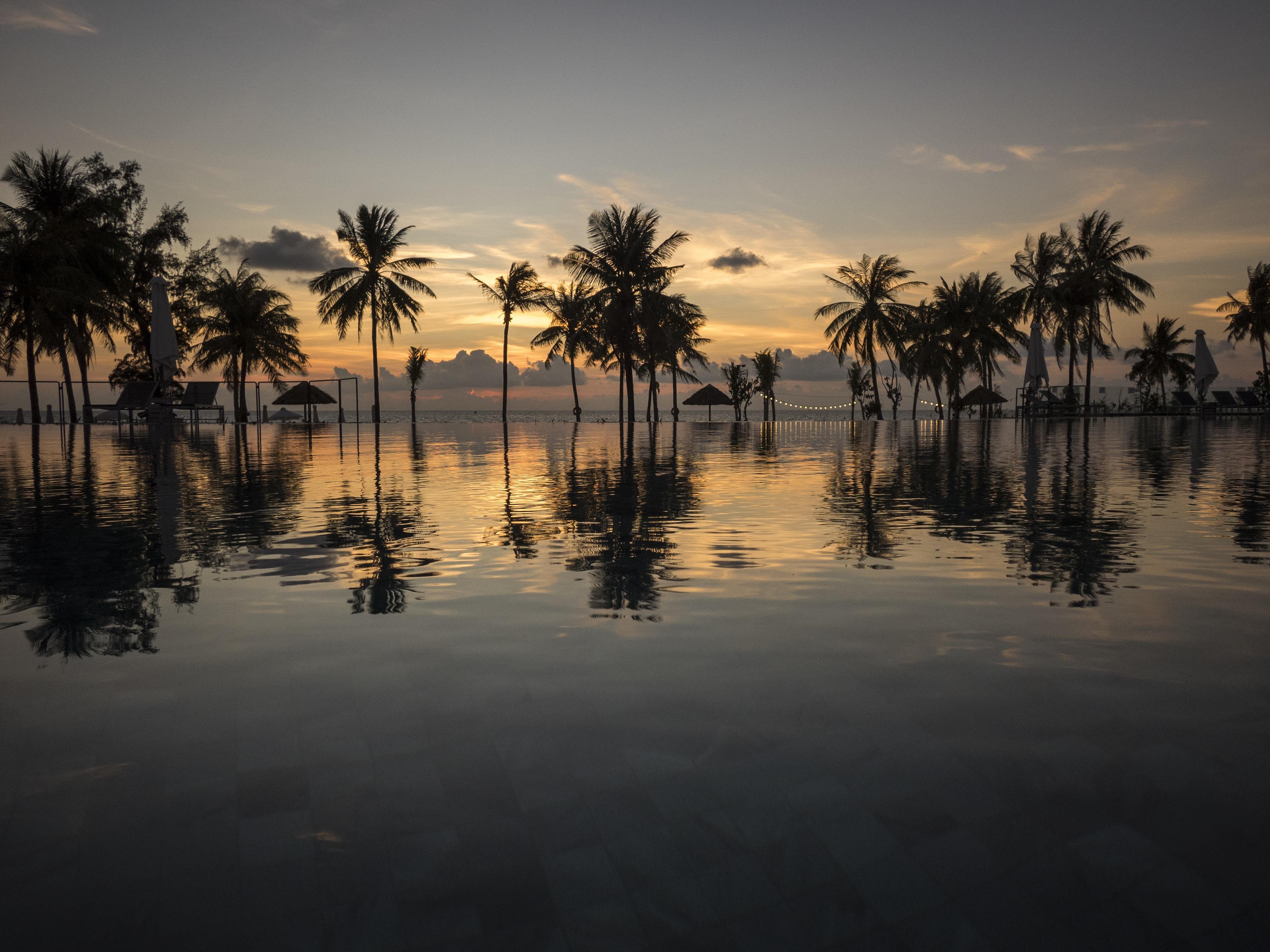 SOL by Meliá Phu Quoc Exterior foto Sunset at the resort
