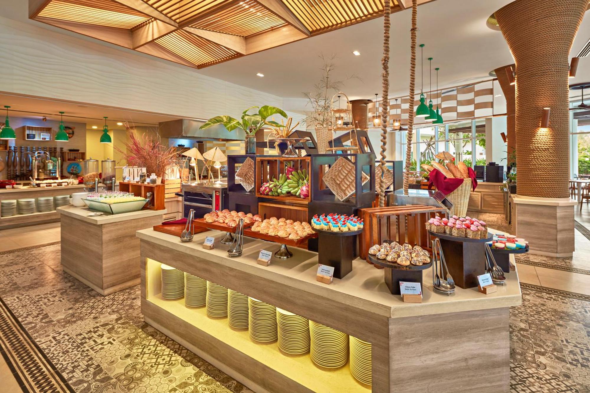 SOL by Meliá Phu Quoc Exterior foto The buffet at the hotel
