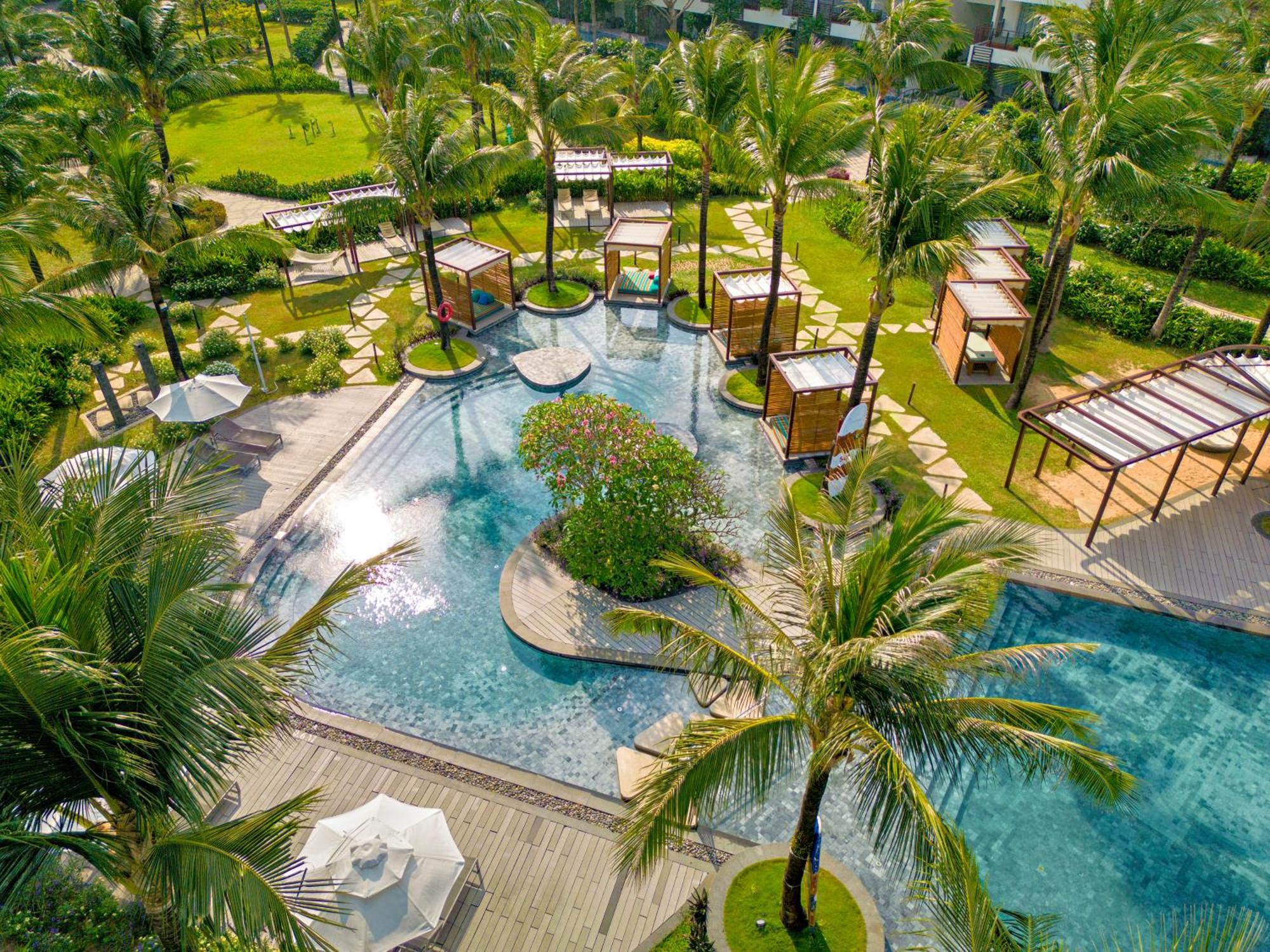 SOL by Meliá Phu Quoc Exterior foto The pool at the hotel