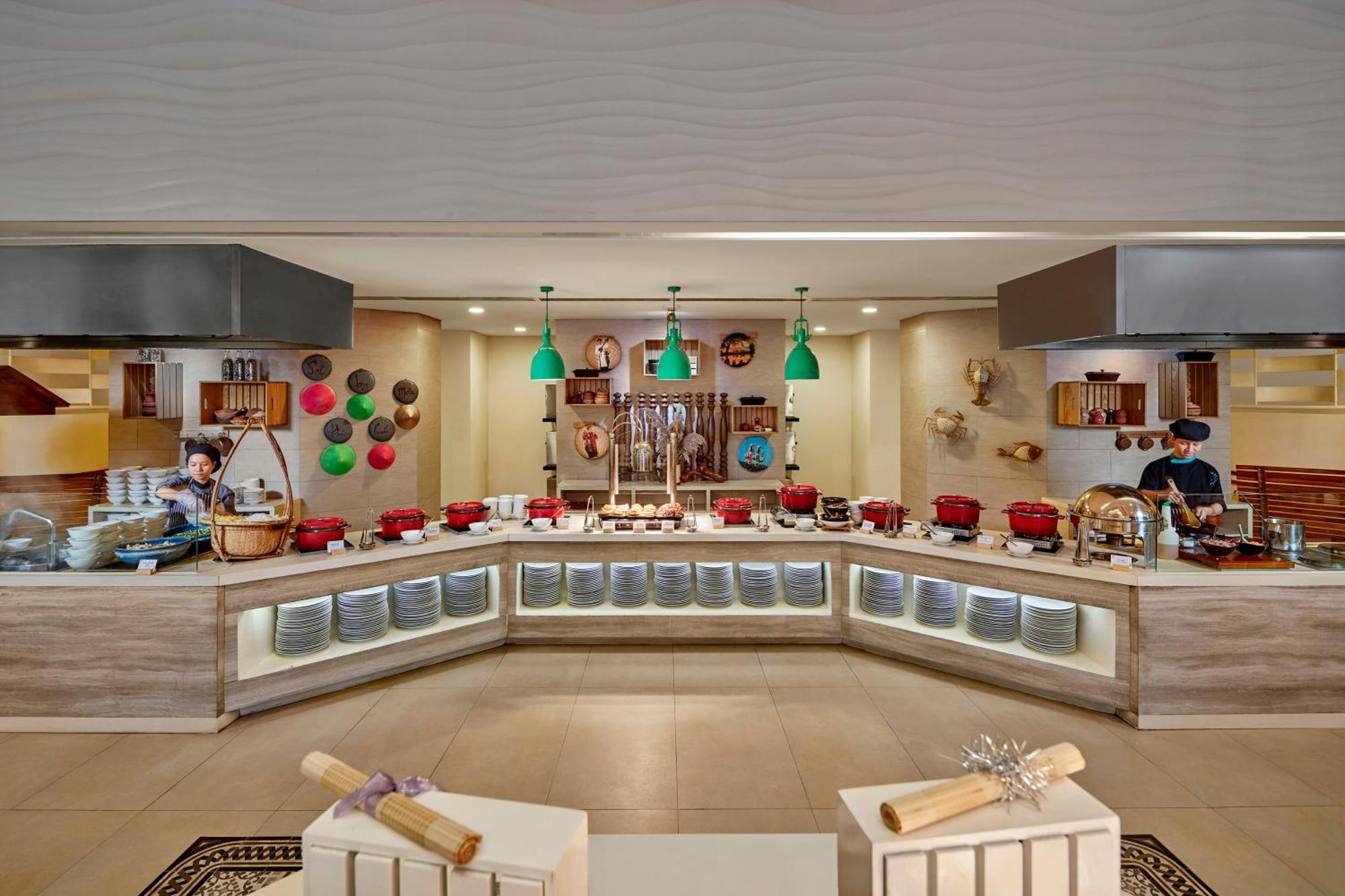 SOL by Meliá Phu Quoc Exterior foto The Live Kitchen at the hotel